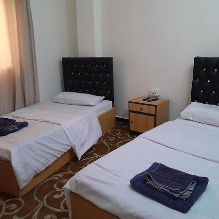 Hamoudah Hotel Амман Экстерьер фото