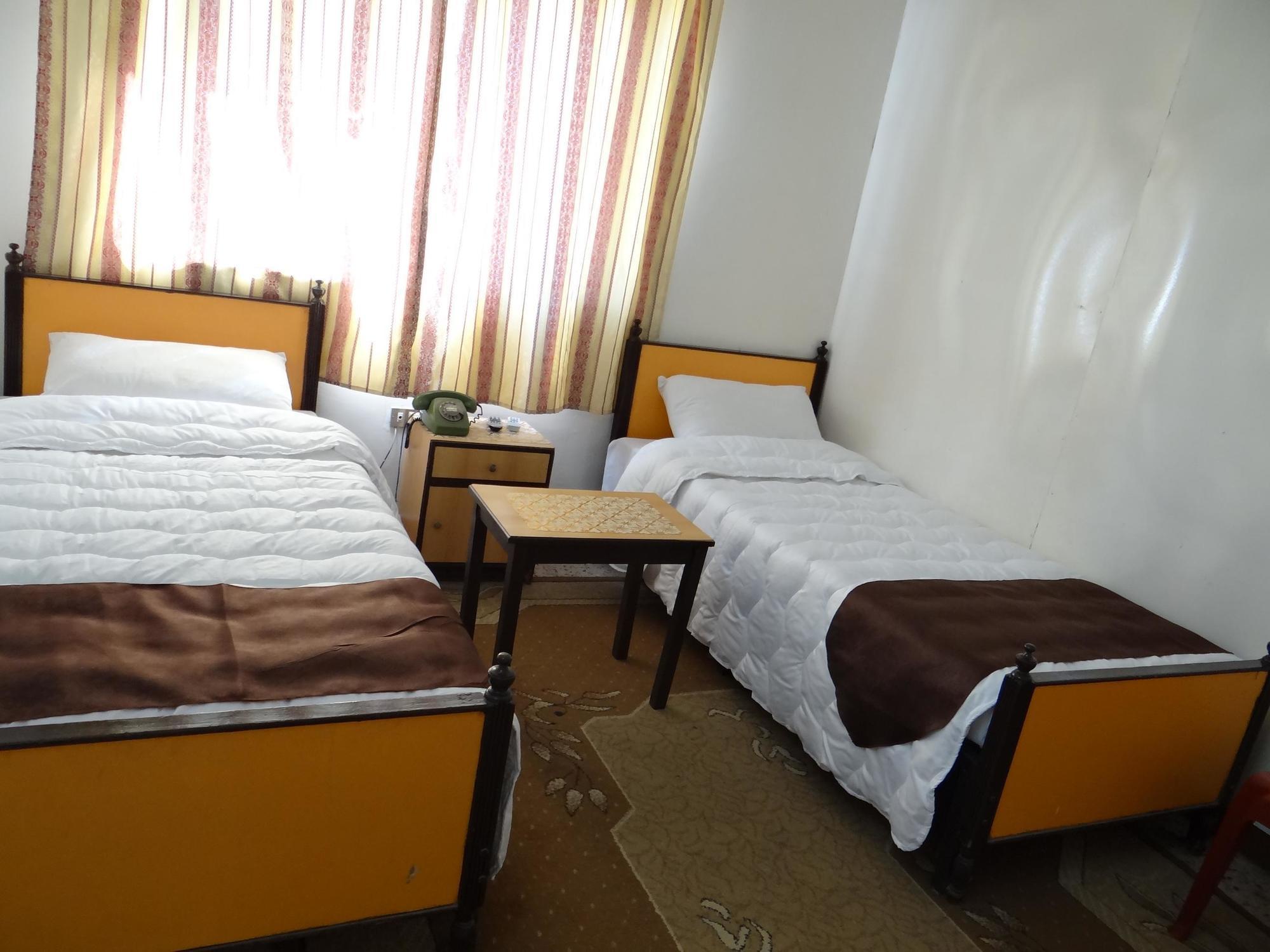 Hamoudah Hotel Амман Экстерьер фото